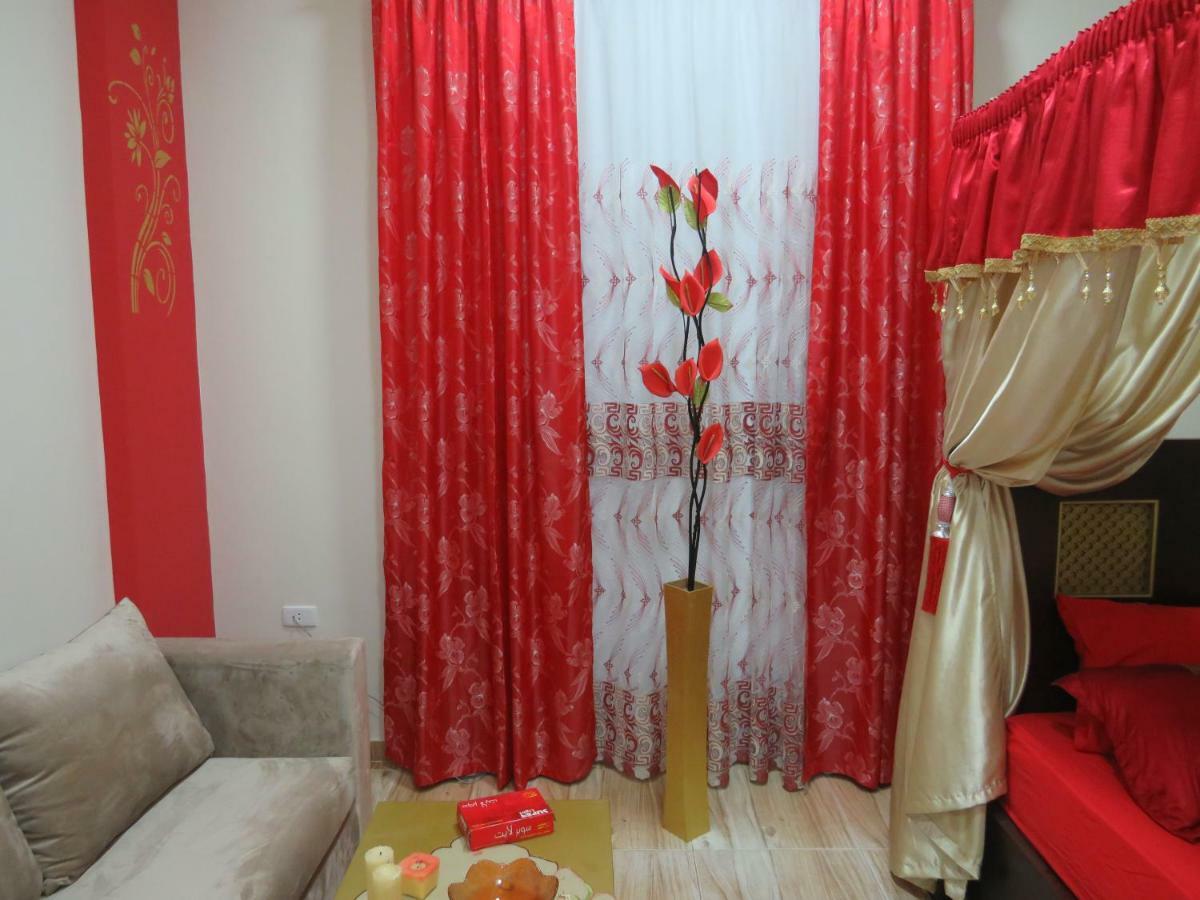 Yin Yang Redsealine Apartment