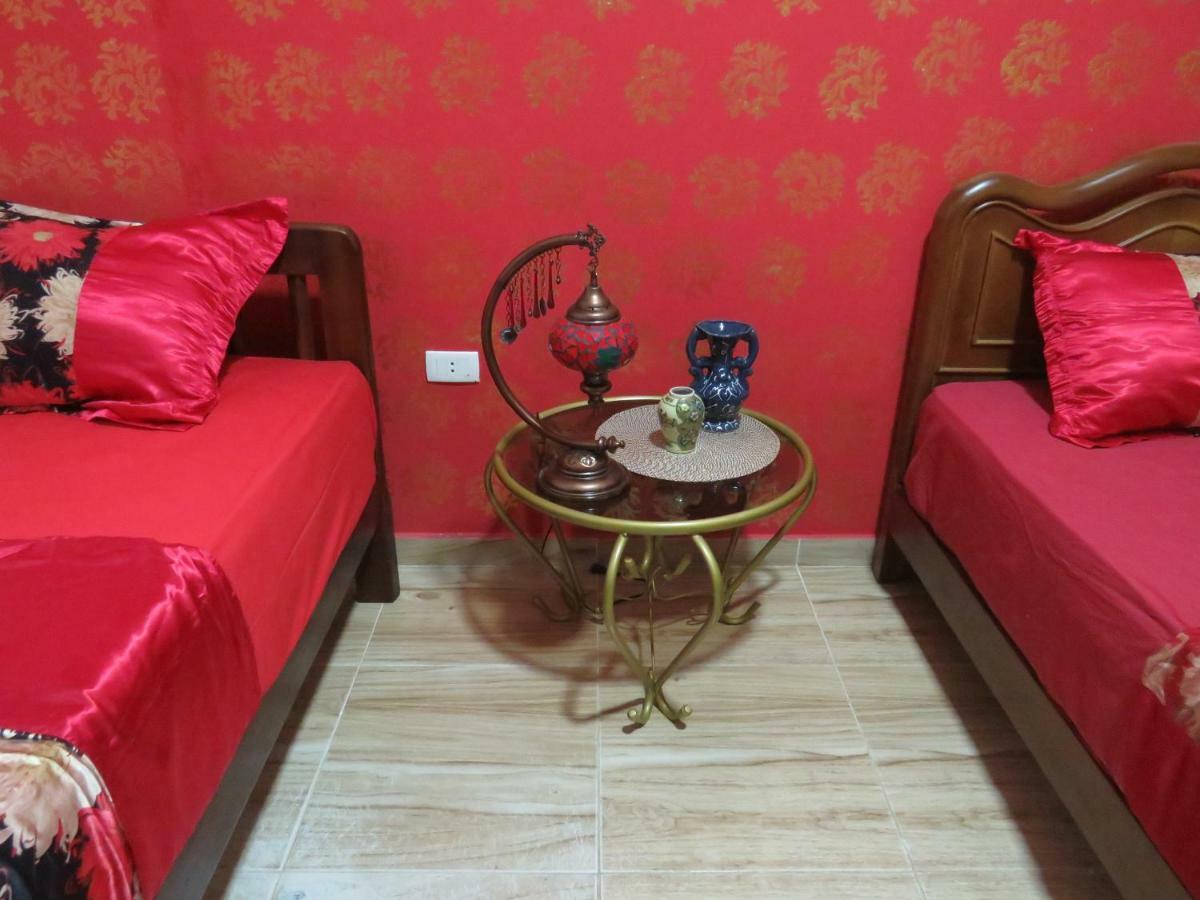 Apartment Yin Yang Redsealine